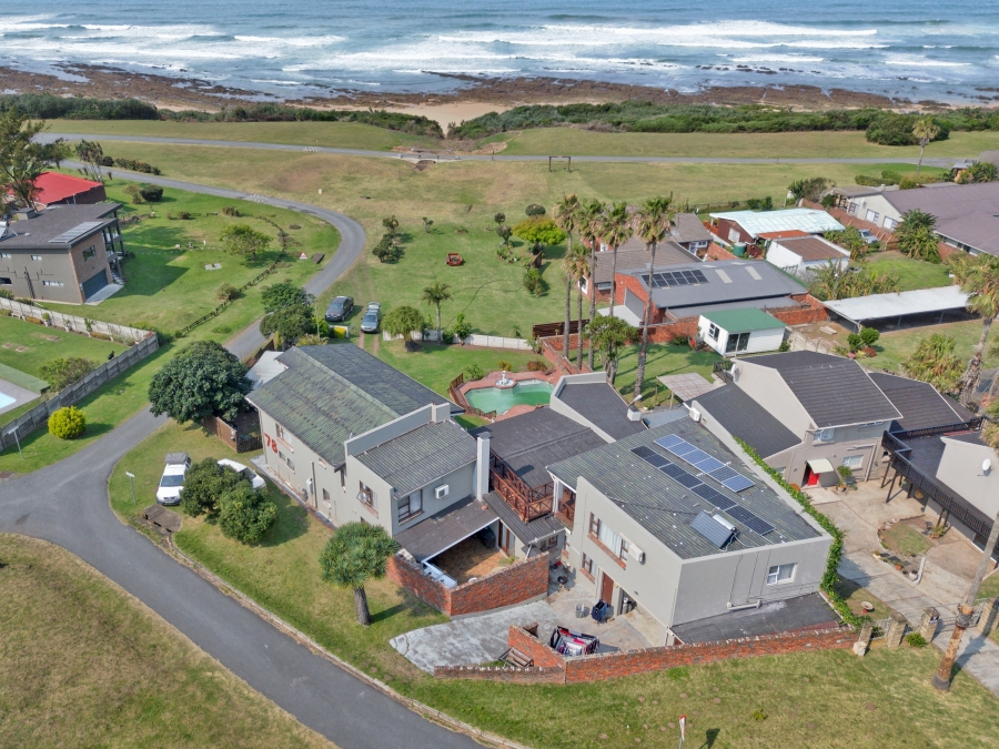 5 Bedroom Property for Sale in Winterstrand Eastern Cape